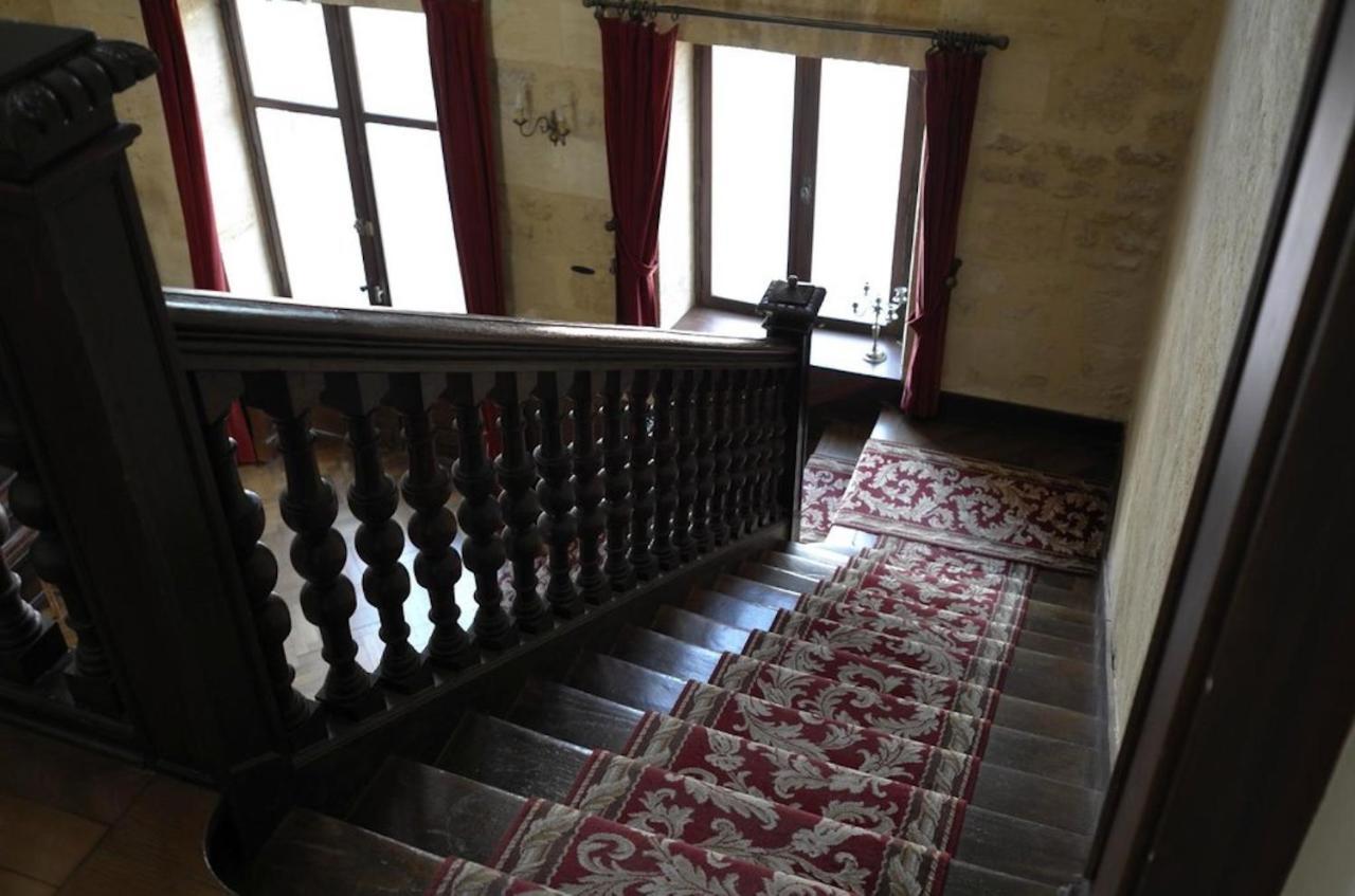 Château Julie - Chambres&Petit-déjeuners Virsac Exterior foto